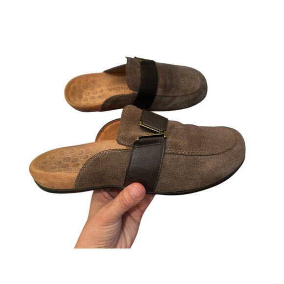 Sold Vionic Maude Suede Leather Mules Womens 9 Brown Logo Strap Orthopedic - Picture 2 of 10